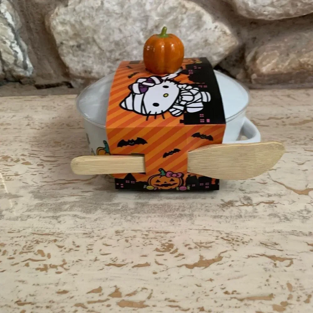 NIB Hello Kitty Halloween Brie baker mummy design sanriocore halloweencore